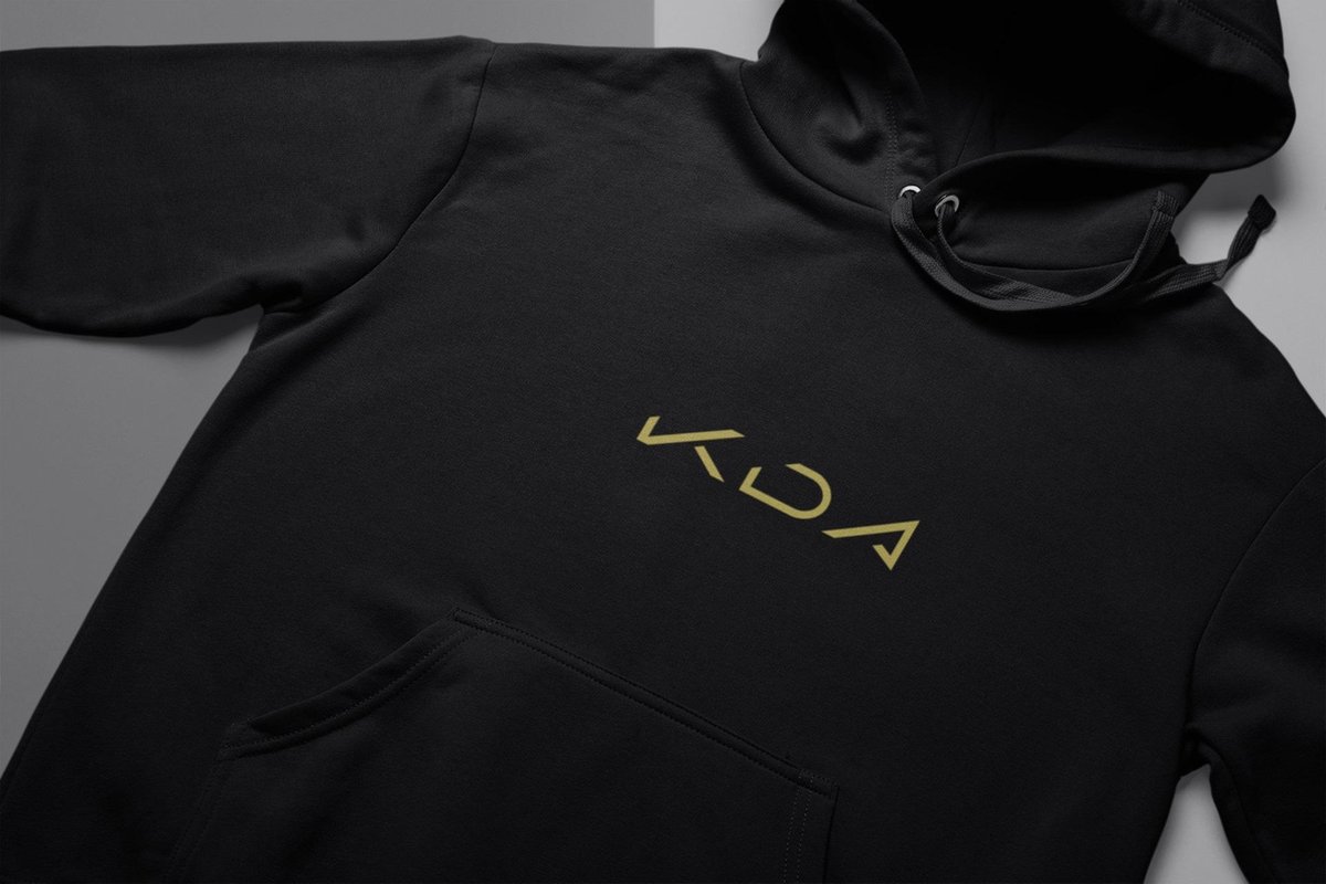 KDA Member Hoodie | Minimalistisch | Ahri Akali Evelynn KaiSa | League LoL | Gamer cadeau | Wit Unisex Maat L